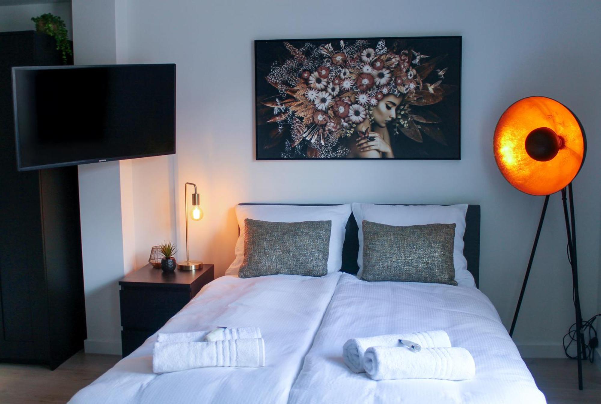 B&K Urban City Suites Tilburg Exterior photo